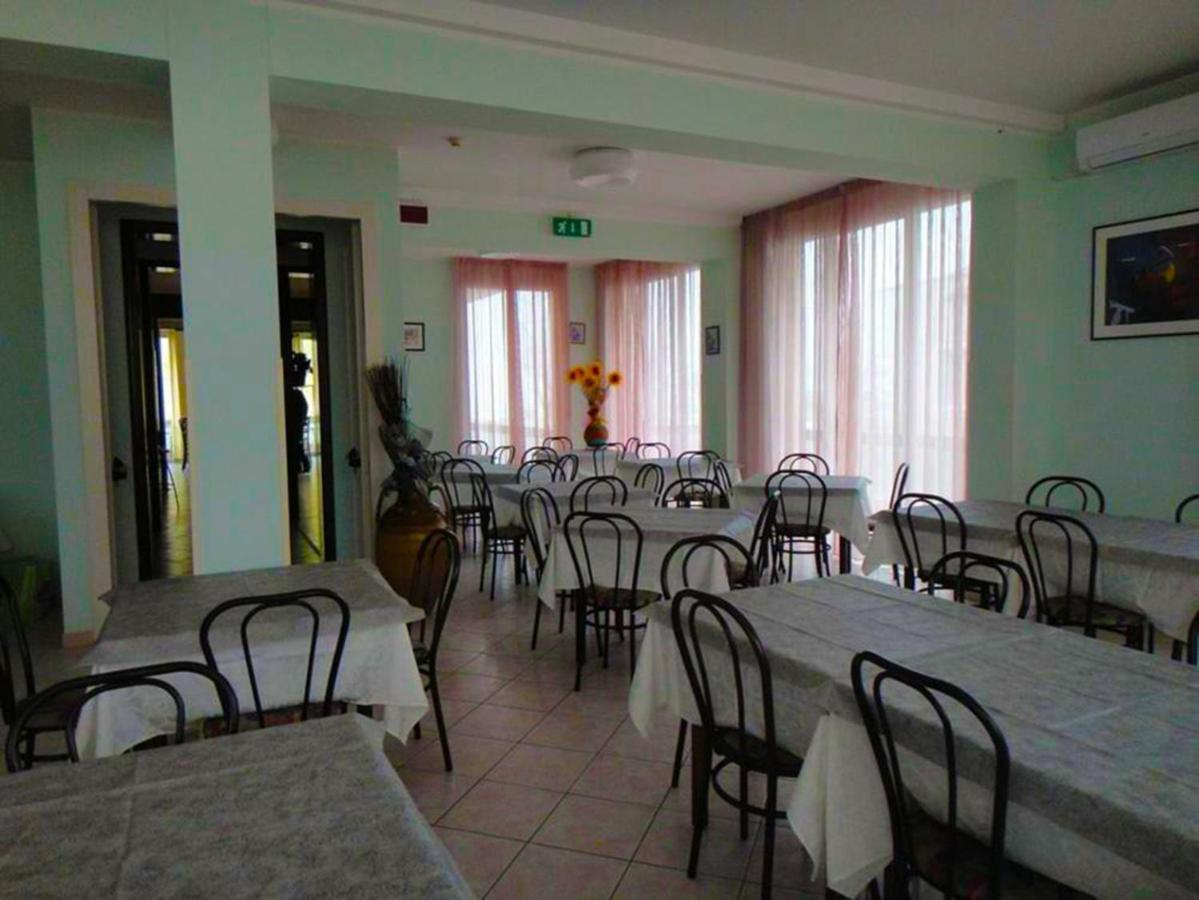 Hotel Acapulco Rimini Exterior foto